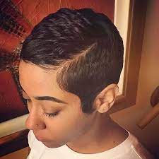 Love This Pixie By Chicago Stylist Thesupastarexperience So Chicvoiceofhair Com Voiceofhair Short Hair Styles Sassy Hair Short Pixie Haircuts