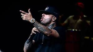 Durante muchos años había muchos delincuentes que. Cuantos Tatuajes Tiene Nicky Jam Y Cual Es El Mas Importante Video Noticias Radio Moda