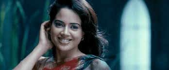 Vaaranam aayiram (çeviri bin filler) gautham vasudev tarafından yazılan ve yönetilen 2008 hintli tamil dil romantikdrama filmi menon. Wee Guttersnipe Nenjukkul Peidhidum From Vaaranam Aayiram Tamil