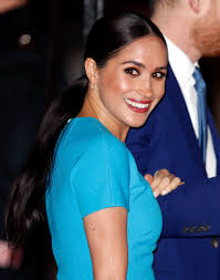 Nothing can beat the duchess's natural brunette locks though! Meghan Markle S Best Hairstyles Through The Years Popsugar Beauty Uk