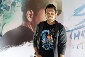 Dibintangi oleh shukri yahaya, cristina suzanne, pekin ibrahim dan mustaqim bahadon. Review Filem Surf This Love Gelora Juara Ieyra Com