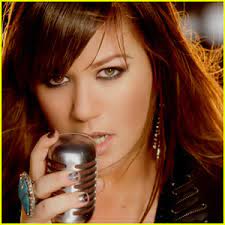 She was born to jeanne ann taylor (née rose), an english teacher & stephen michael clarkson, an engineer. Kelly Clarkson Stronger What Doesn T Kill You Video Premiere Kelly Clarkson Just Jared