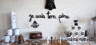 Le méga kit joyeux anniversaire party 12 personnes contient :12 assiettes joyeux anniversaire 12 gobelets joyeux. Comment Organiser Une Fete D Anniversaire Star Wars