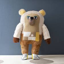 nuico on instagram first baby doll mr brown 出生時の身長でクマのぬいぐるみを制作させていただきました 息子さんの優しい雰囲気のイメージから顔の表情のバランスなどを決め 差し色の黄色も似合いそうだと思い即決しました ぬいぐるみ クマ 優しい