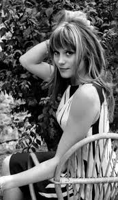 Known by her stage name renee simonot, dorleac died on sunday in paris and will be buried in the family tomb, the announcement said. Francois Truffaut N 4 1964 The Soft Skin La Peau Douce With Francoise Dorleac Wunderschone Frau Catherine Deneuve Schone Frauen