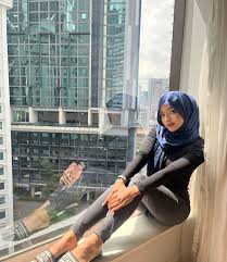 Oklinfia's forbidden fantasy - a tantalizing glimpse