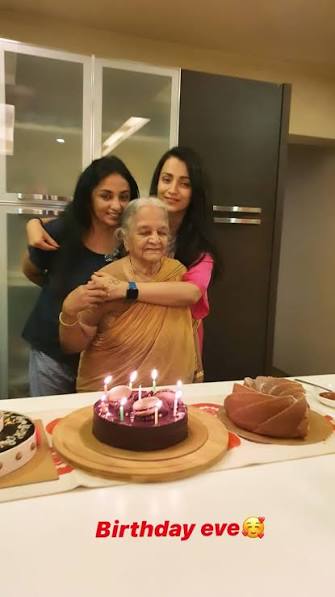 One more picture of #Trisha with her mom & her #Grandmother during her birthday celebration.