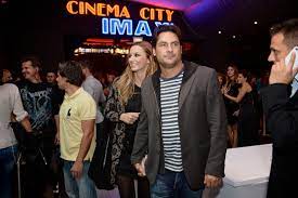 Attila árpa is an actor, film and television producer. Velvet Gumicukor Itt Ernek Ossze A Szalak Toman Szabina Arpa Attila Es Tornoczki Anita Eleteben