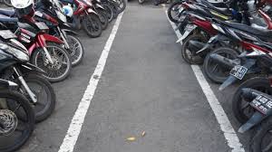 Maybe you would like to learn more about one of these? Ingin Parkir Kendaraan Di Stasiun Yuk Intip Tarifnya Tribun Jakarta