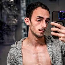 🚨 #LanaDelRey announces new album 'The Right Person Will Stay' out May  21st.