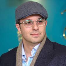 Payam Azadi (@pm.azadi) • Facebook