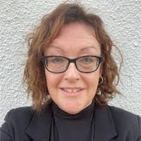 2700+ "Eadie" profiles