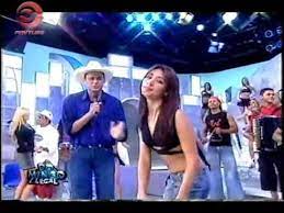 Foi nesse período em que simaria conheceu o cantor frank aguiar, com quem passou a trabalhar. Frank Aguiar Simone E Simara Domingo Legal 2003 Youtube
