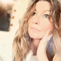 500+ "Stearn" profiles