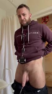 Cute men pissing outside 11- witness public pee streams