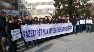 Protestojnë punëtorët e RTK-së, nuk duan të përfshihen në ...