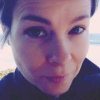 Amber Eames's Instagram, Twitter & Facebook