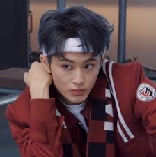  Pin Di Mark Lee