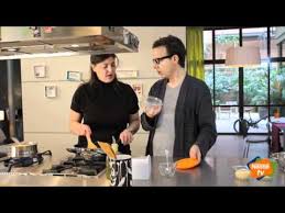 Sea la receta que sea que queramos cocinar es importante que sea equilibrada y nos aporte todo aquello que necesitamos para tener energía y continuar con nuestro día. Comida Para Tupper Recetas Nestle Con Angel Llacer Youtube