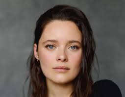 Marianne Fortier jouera dans un film sur l'artiste peintre montréalaise  Helen McNicoll