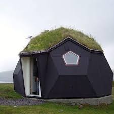 World S Wildest Houses Vi Geodesic Dome Homes Dome Home Green Roof