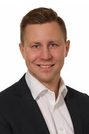 Førde, Bustad og eigedom