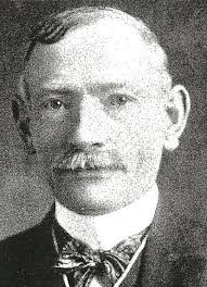 Fred Eggers's Instagram, Twitter & Facebook