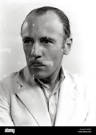 Roland young Banque de photographies et d'images à haute résolution