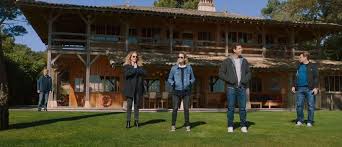 Nous finirons ensemble est une comédie dramatique française écrite et réalisée par guillaume canet, sortie en 2019. Nous Finirons Ensemble Tourne Au Cap Ferret Une Nouvelle Bande Annonce Des Premiers Avis