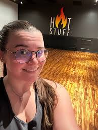 Samantha Nelson's Instagram, Twitter & Facebook