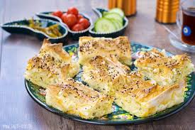 Einfaches Borek Aus Dem Ofen Gefullt Mit Kase Yufka Teig Rezept Yufka Rezept Rezepte