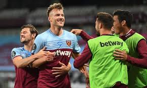 Yarmolenko играет с 2018 в вест хэм юнайтед (вхю). Andrej Yarmolenko Uchit Brazilca Vest Hem Ukrainskomu Yazyku á‰ Ua Futbol