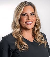 Kimberly Clemente's Instagram, Twitter & Facebook