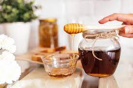 Using rain water mixed with honey is not beneficial. Raw Honey 7 Health Benefits And Possible Risks