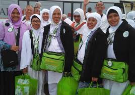 Untuk itu anda harus selalu berjaga2 n beringat2 iaitu. Rahasia Warna Merah Kalimat ÙÙÙØªÙØ·Ù Dalam Surah Al Kahfi Shafa Alanshor Travel Umroh Dan Haji