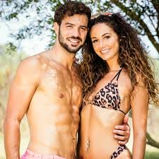 The latest tweets from @loveisland Beqrqsexfhj4qm
