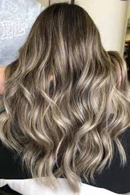 The sweetly warm tones are super flattering that can add both depth and dimension to your face. Haraldwaage Blonde Highlights In Dark Brown Hair Ideas