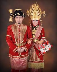 Yang pertama adalah tari serampangan duabelas asal provinsi riau, dan juga berkembang di sumatera barat, timur dan sumatera bagian tengah. 34 Pakaian Adat Beserta Nama Dan Asal Provinsinya Di Indonesia