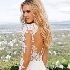Choosing the right wedding dress can be the most essential part of the color and the style of the wedding dress can depend on the cultural and the religious traditions. Beautiful And Smart Ideas For Bohemian Wedding Dresses Hippie Boho Gypsy