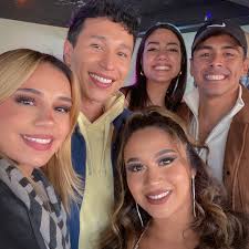 Mi corazón está contento✨ nos faltan hermanitos en la foto, pero desde aquí  les mandamos besos💕