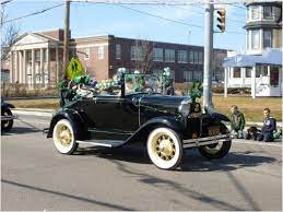 Antique Car Showing In Parade Please Comment Made And Model Please Antique Cars Car Show Car