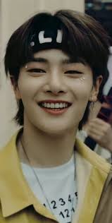 Los mejores fondos japoneses gratis para descargar. Adentro Ninos Callejeros En Ninos Callejeros Skz Kpop Yang Jeongin Fondo De Pantalla Movil Hd Peakpx