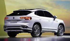The atlas is the largest vehicle produced on the volkswagen group mqb platform. Vw S 2 Row Atlas Suv Shown In China As Teramont X