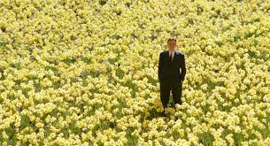 When You Meet The Love Of Your Life Time Stops Movie They Say When You Meet The Love Of Your Life Time Stops Big Fish 2003 Dir Tim Burton Big Fish Movie Cinematography Movie Shots