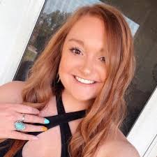 Laura Brecht (@mincks14)