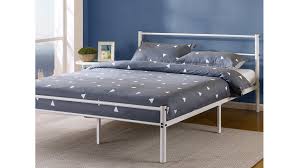 Zinus suzanne 37 inch metal and wood platform bed frame / solid wood & steel construction / no box spring needed / wood slat support / easy assembly, chestnut brown, queen. Zinus Bed Frame Review This 100 Platform Bed On Amazon Lasts Forever Cnn