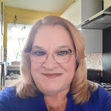 Murray Leishman bella from 1989, i think for a 2 year period, got expelled  for fighting in a class, well defending myself, anyway. Anyone remember a  fiona holmes, From hardridge