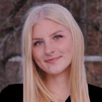 Kimberly Duffield's Instagram, Twitter & Facebook