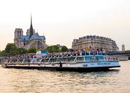 Visiter Paris En Bateau Promenade Sur La Seine Bateaux Mouches