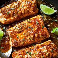 Spicy Honey Garlic Salmon Recipe Yummly Recipe Honey Garlic Salmon Garlic Salmon Spicy Honey